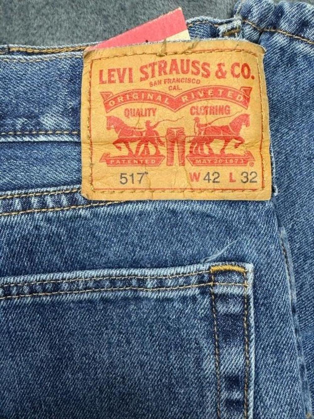 Levi's 517 Jeans Mens 42x32 Blue Med Wash Slim Bootcut Zip Fly Cotton Denim